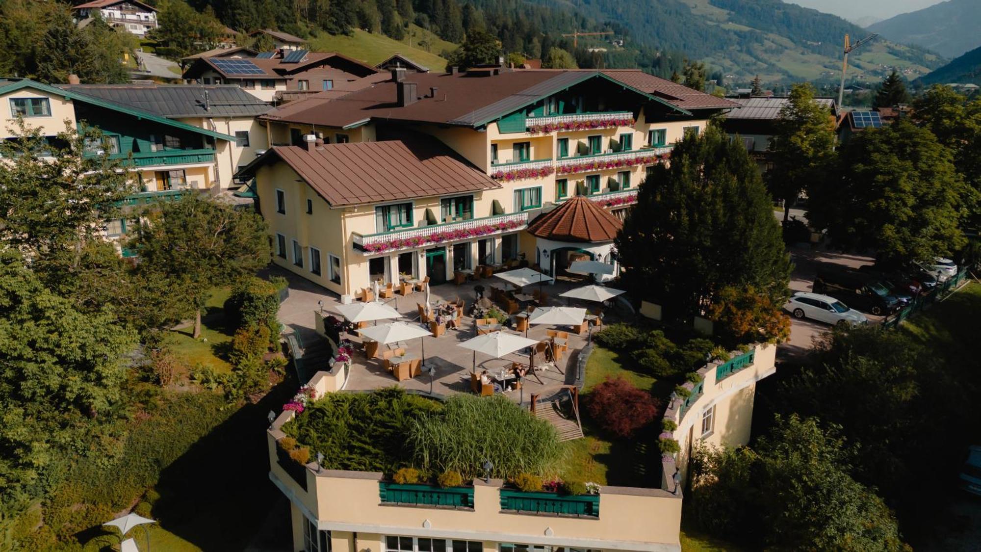 Hotel Zum Stern - Bergbahnen Inklusive Im Sommer 2025 Bad Hofgastein Extérieur photo